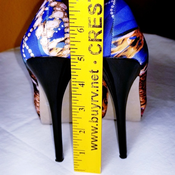 Aldo RARE Platform Satin High Heels - Picture 3 of 8